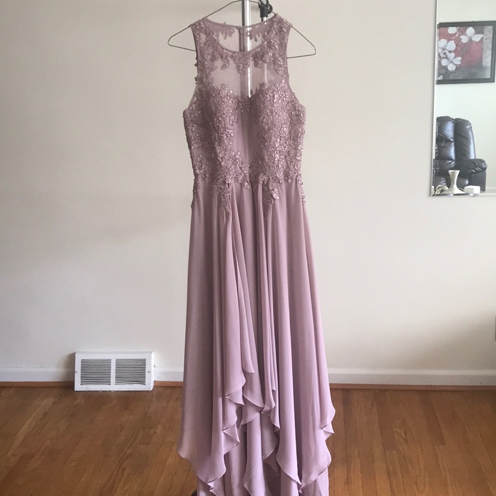 Lord&Taylor Sleeveless Lilac Formal Dress